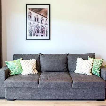Apartment Barovic Mlini